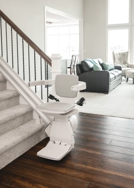 /content/image/Products/Stairlifts/Bruno Elan Stairlift/bruno-elan-bottom-of-stairs.webp